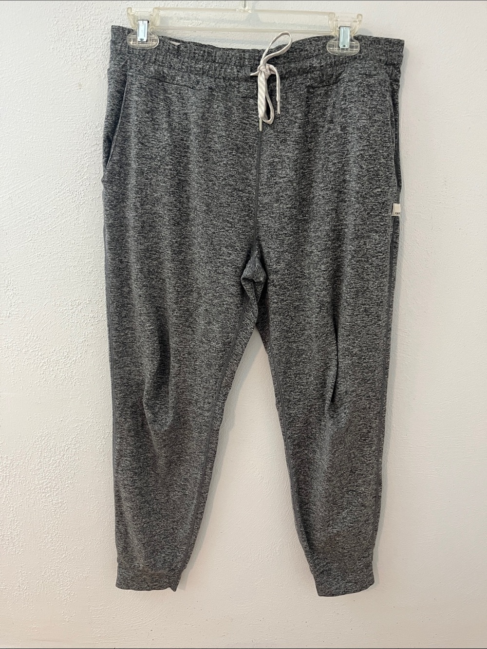Vuori Joggers *FLAWED*